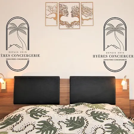 Apartment Hyeres-centre T3 Renove Rez De Jardin -parking/wifi/clim Salon